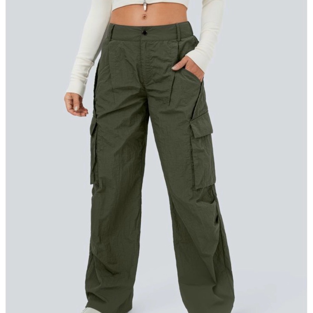 HALARA Mid Rise Button Zipper Side Pocket Wide Leg Casual Cargo Pants
